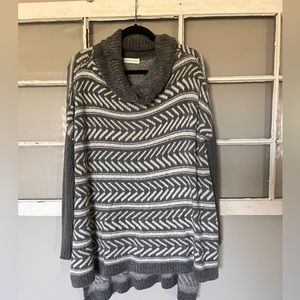 Grace & Lace bamboo oversized turtle neck sweater - SMALL - excellent condition